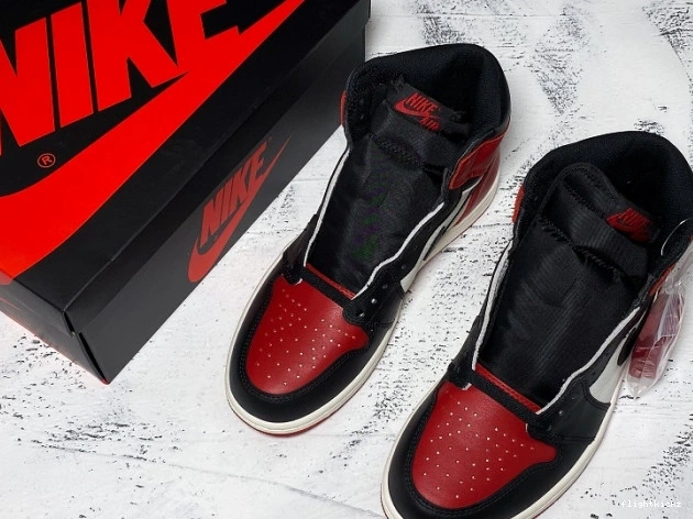 High Jordan 555088-610 Toe Bred Retro Air OG 1 0823